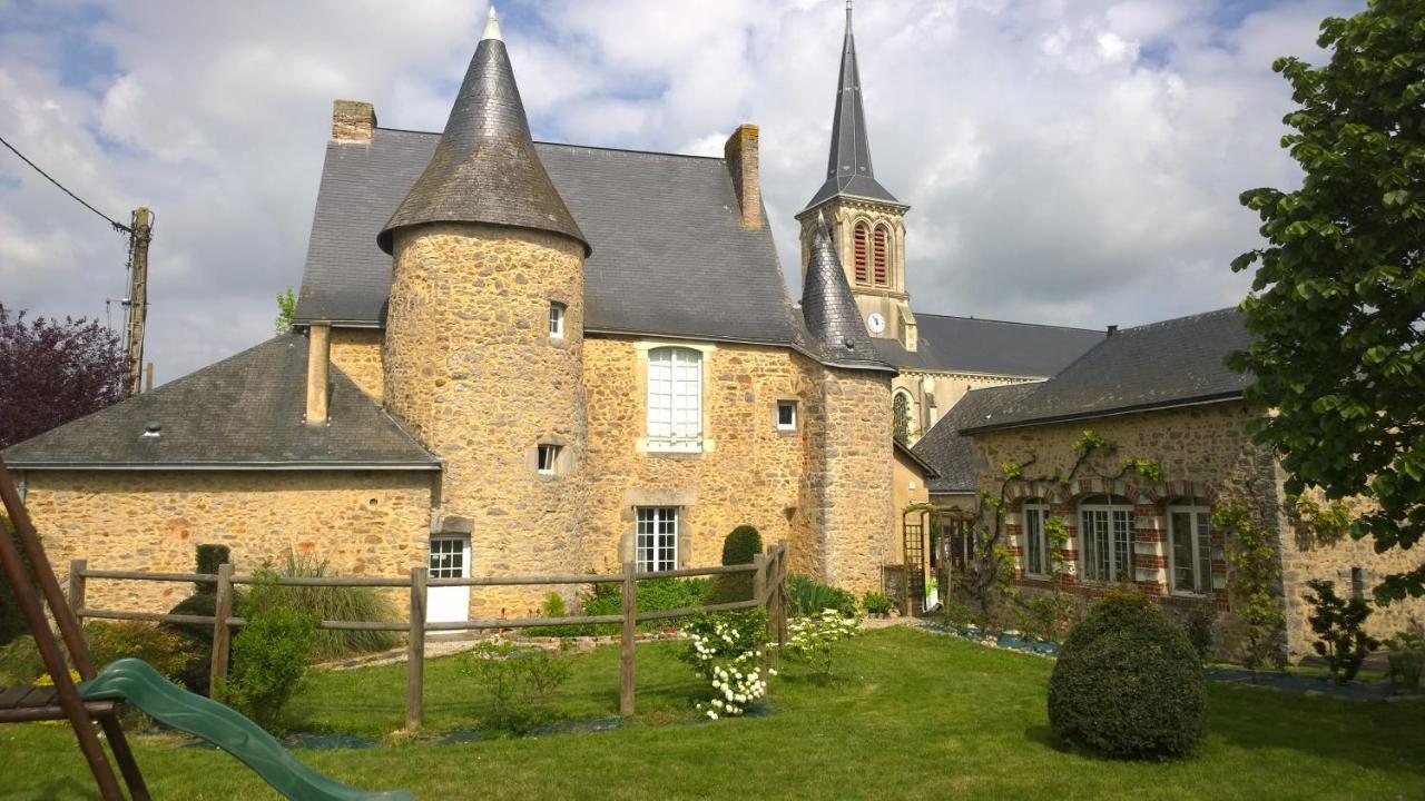 Manoir De La Grand'Cour Bed and Breakfast Soulgé-sur-ouette Εξωτερικό φωτογραφία