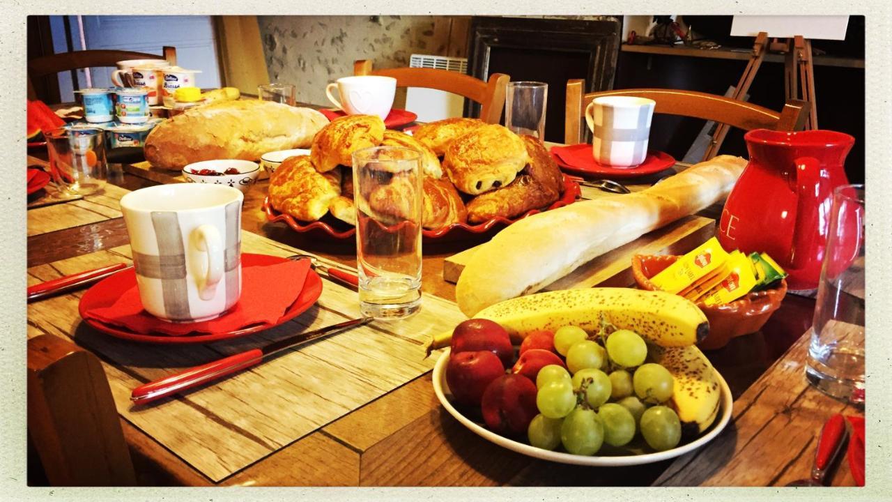 Manoir De La Grand'Cour Bed and Breakfast Soulgé-sur-ouette Εξωτερικό φωτογραφία