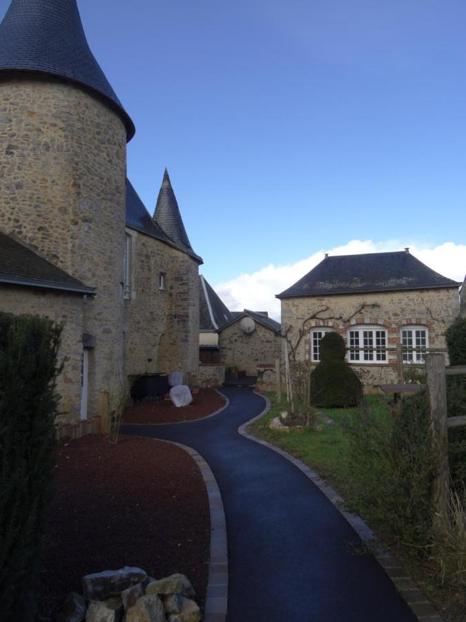 Manoir De La Grand'Cour Bed and Breakfast Soulgé-sur-ouette Εξωτερικό φωτογραφία
