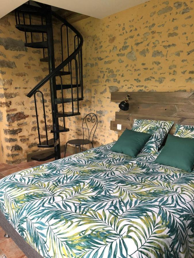 Manoir De La Grand'Cour Bed and Breakfast Soulgé-sur-ouette Εξωτερικό φωτογραφία